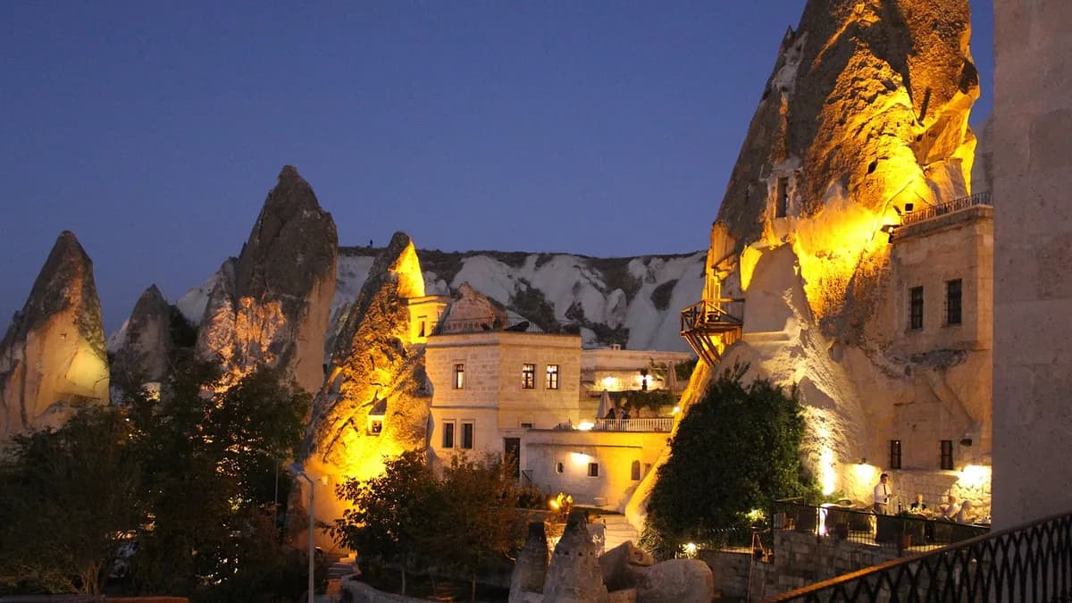 cappadocia, cave, turkey, valley, landscape, kapadokya, limestone, tourism, travel, volcanic, goreme, hotel, rock, formation, natural, anatolia, traveling, nature, scenery, tufa, panorama, tuff,